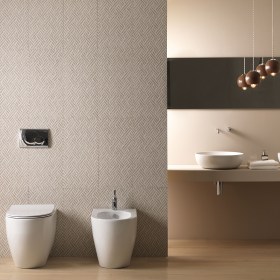 Bagno completo like con sanitari a terra