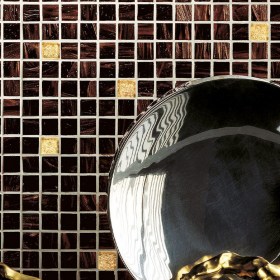 Mosaico in Pasta di Vetro a Gioielli Incastonati