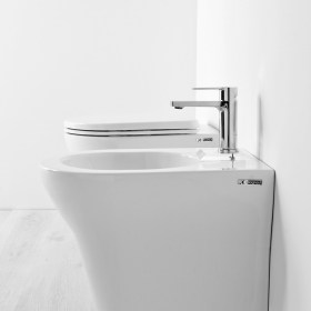 Sanitari a Terra Filo Parete in ceramica Bianco Lucido Zeta