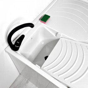 Ampia vasca inclusa di asse di lavaggio in PVC REGINA
