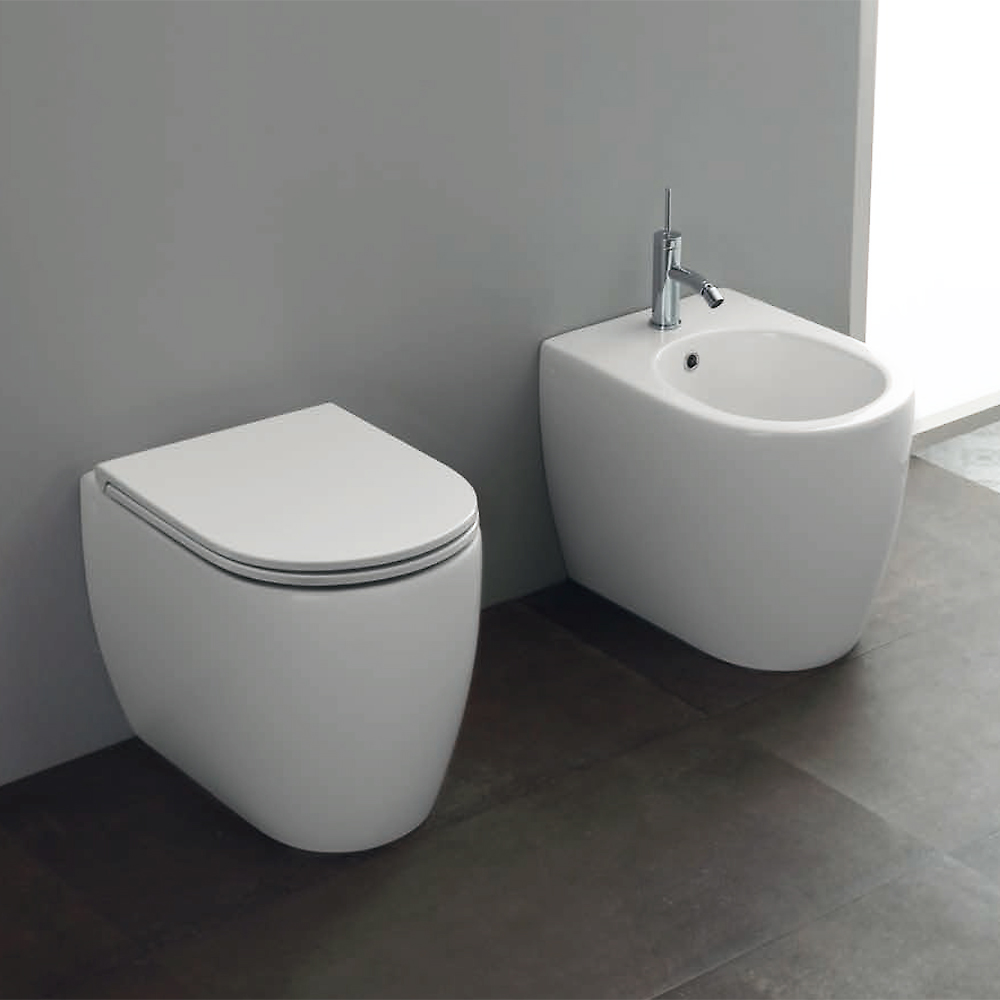 Sanitari a terra filomuro 37x55 Skip in ceramica Bianca lucida